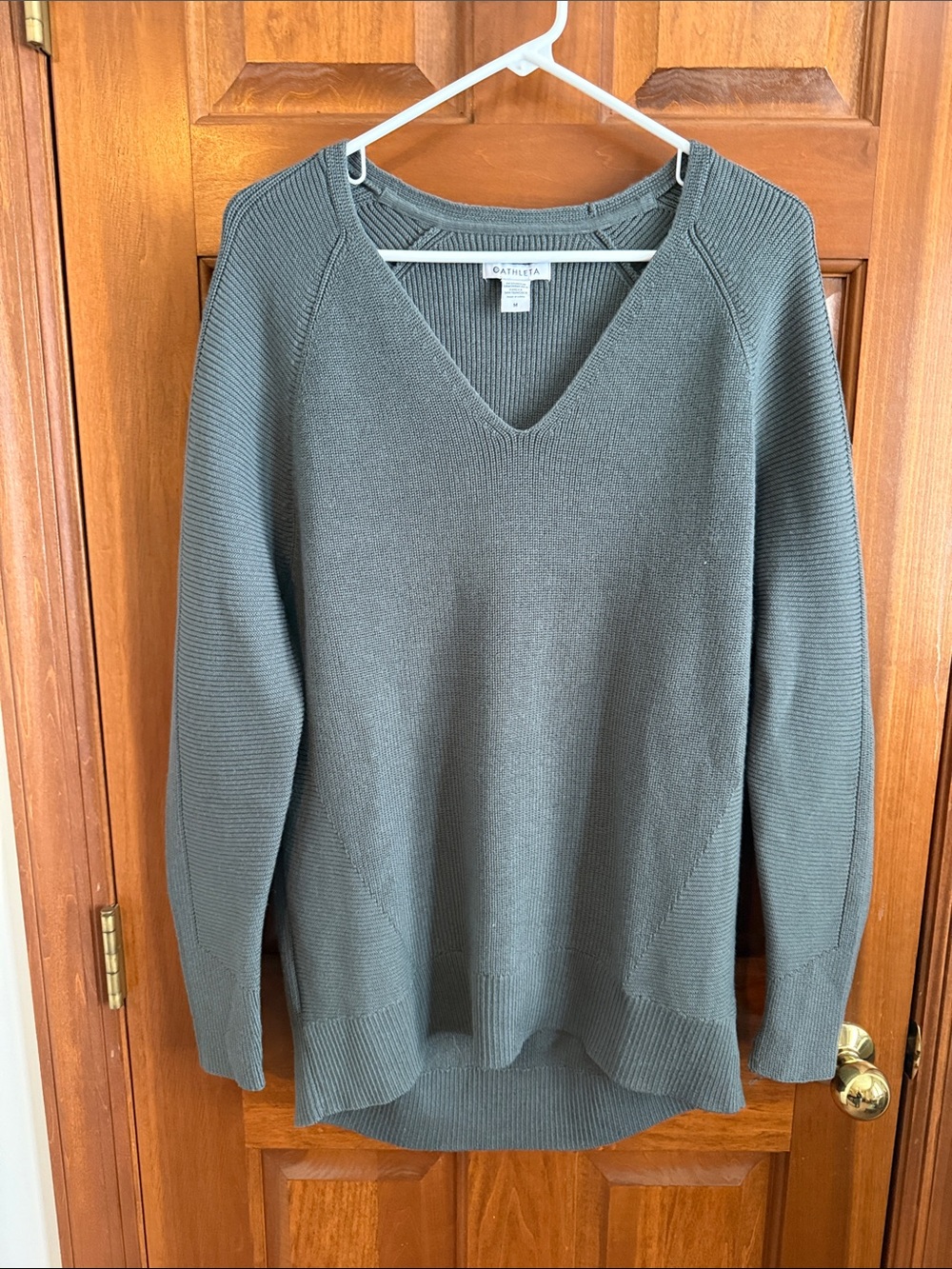 Athleta Slate Gray V-Neck Ribbed Pullover